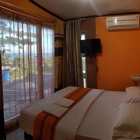 The Room إنده المظهر الخارجي الصورة